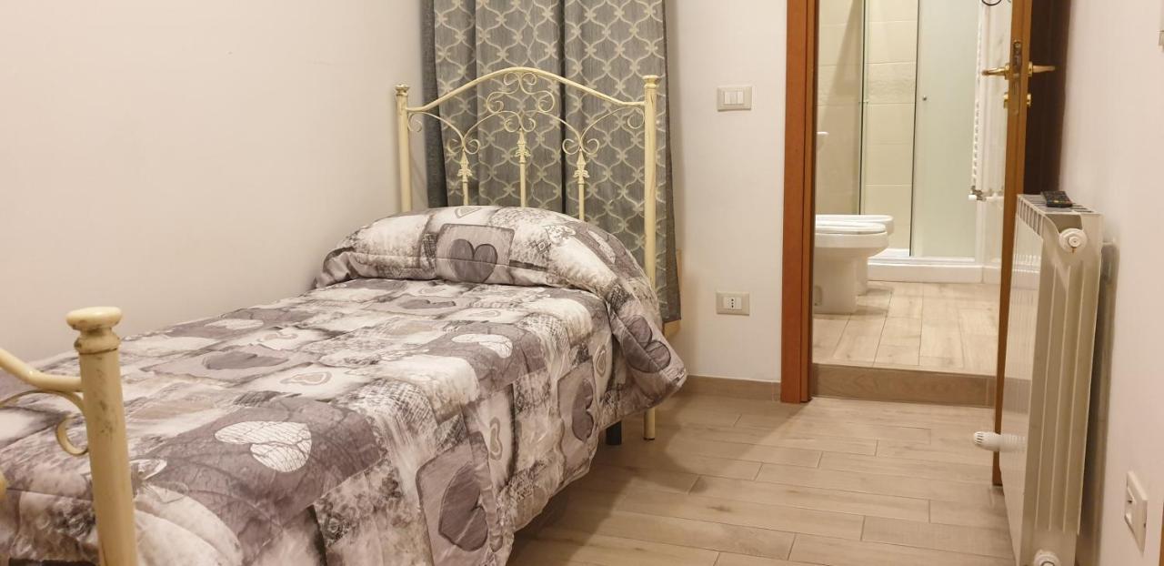 Affittacamere Raggio Di Sole Ταράντο Εξωτερικό φωτογραφία